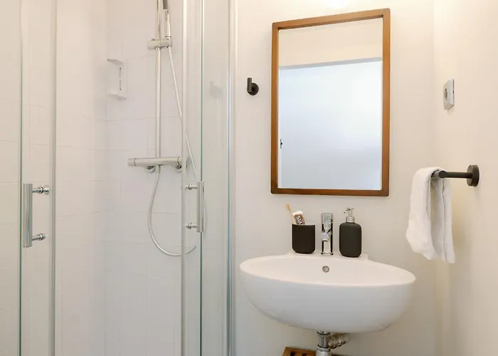 Cosme By Olala Homes *